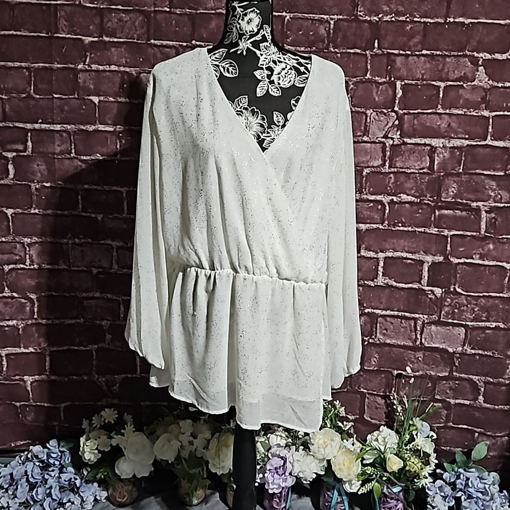 Ophelia Roe White & Gold Speckled Flowy Blouse CLEARANCE